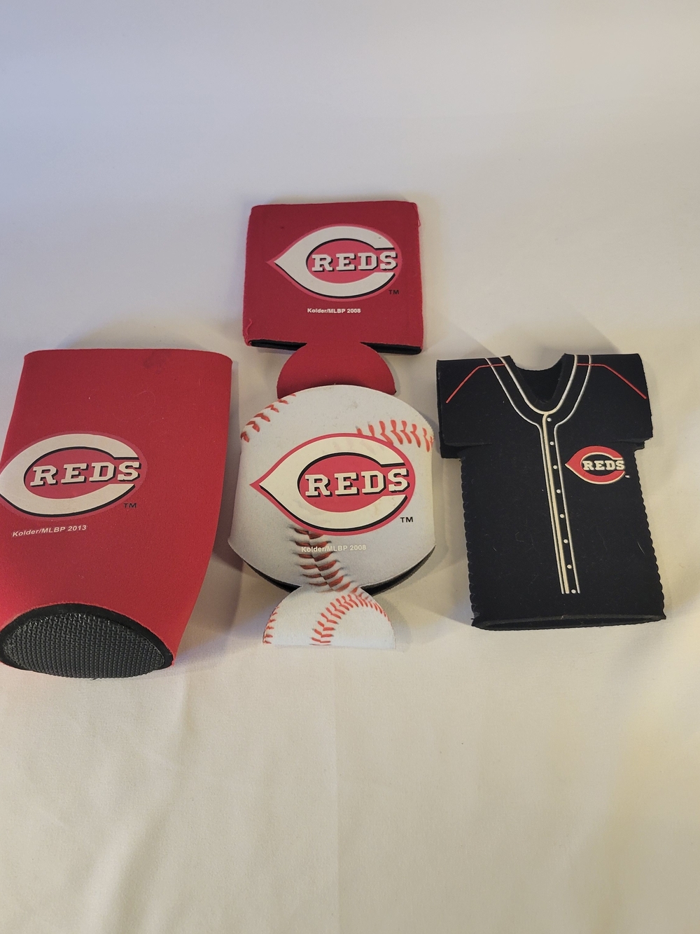 Cincinnati Reds Can Koozie Lot of 4 Vintage MLB Beer Can Insulators Jersey Ball